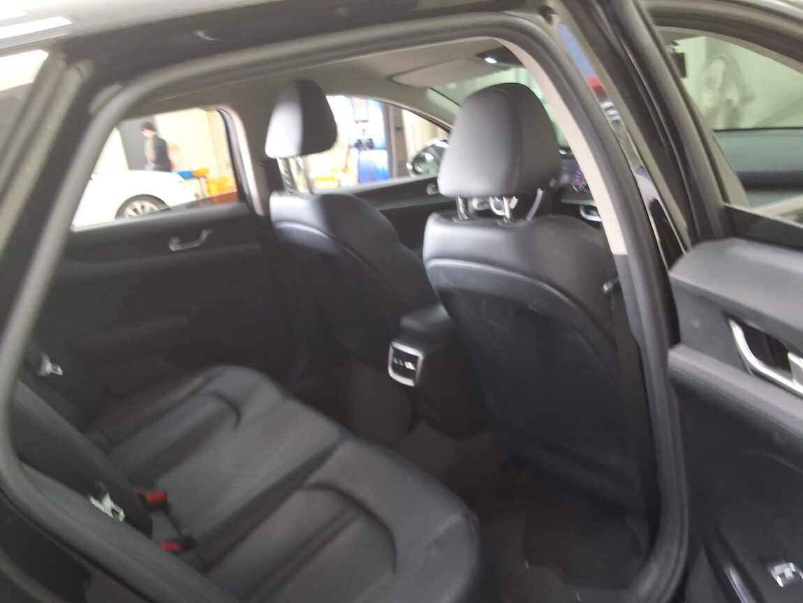 KIA NEW K5 (DL3) 2.0 GASOLINE TRENDY 2023 - zdjęcie 14