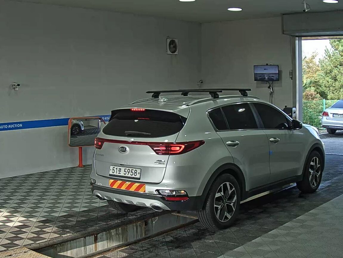 KIA SPORTAGE THE BOLD R2.0 DIESEL 4WD PRESTIGE 2019 - zdjęcie 5