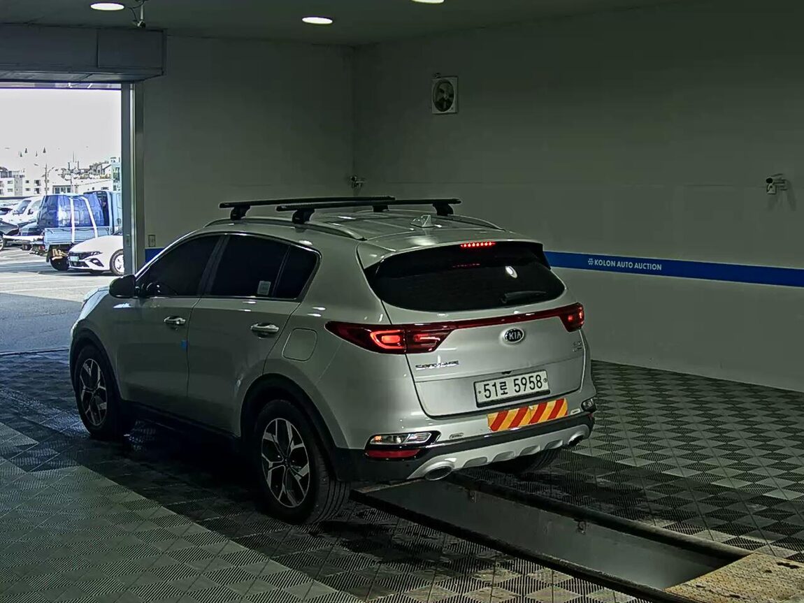 KIA SPORTAGE THE BOLD R2.0 DIESEL 4WD PRESTIGE 2019 - zdjęcie 6