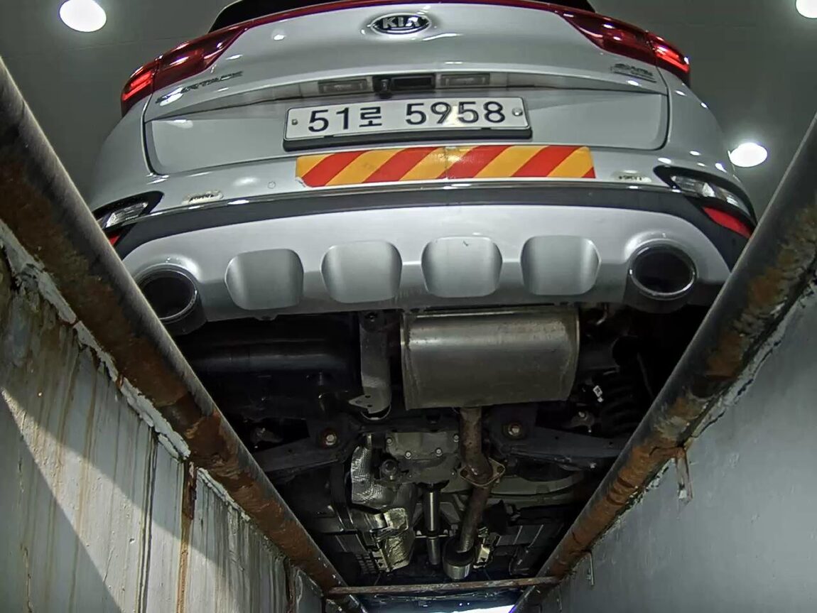 KIA SPORTAGE THE BOLD R2.0 DIESEL 4WD PRESTIGE 2019 - zdjęcie 8