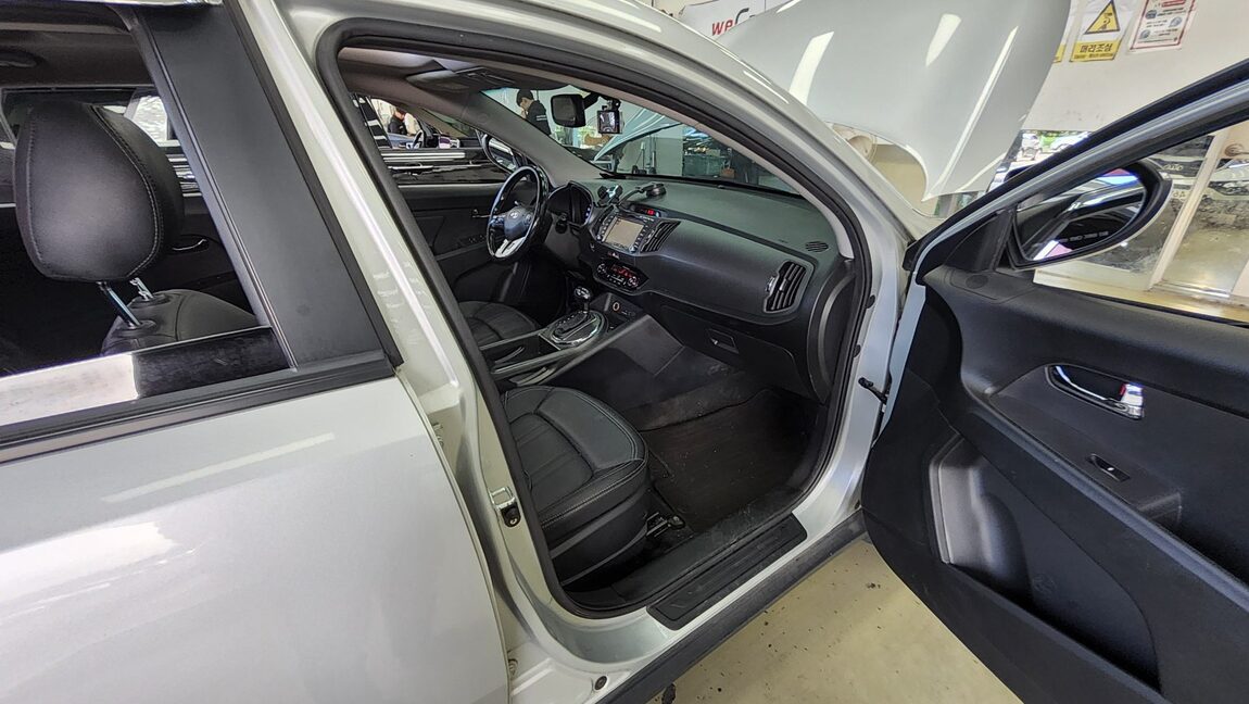 KIA SPORTAGE R DIESEL R2.0 2WD TLX LUXURY MODEL 2013 - zdjęcie 14