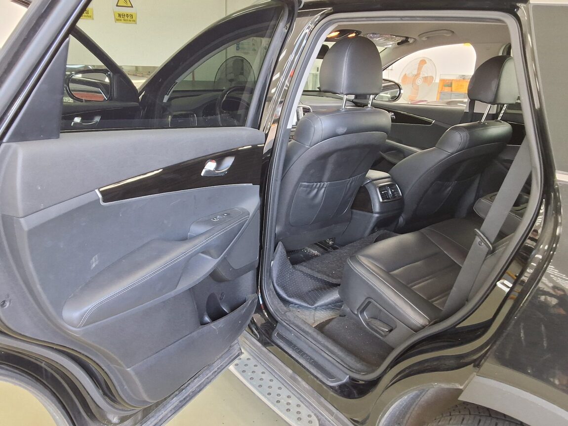 KIA THE NEW SORENTO DIESEL R2.0 4WD PRESTIGE 2018 - zdjęcie 12