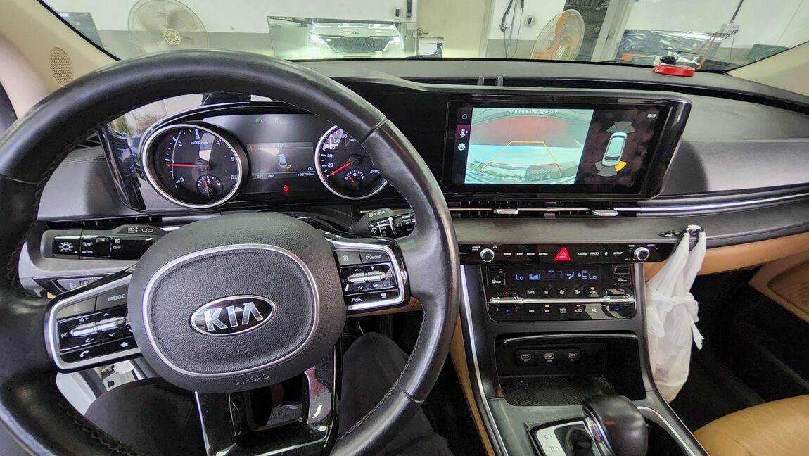 KIA NEW CARNIVAL (KA4) 9-SEATER DIESEL PRESTIGE 2021 - zdjęcie 19