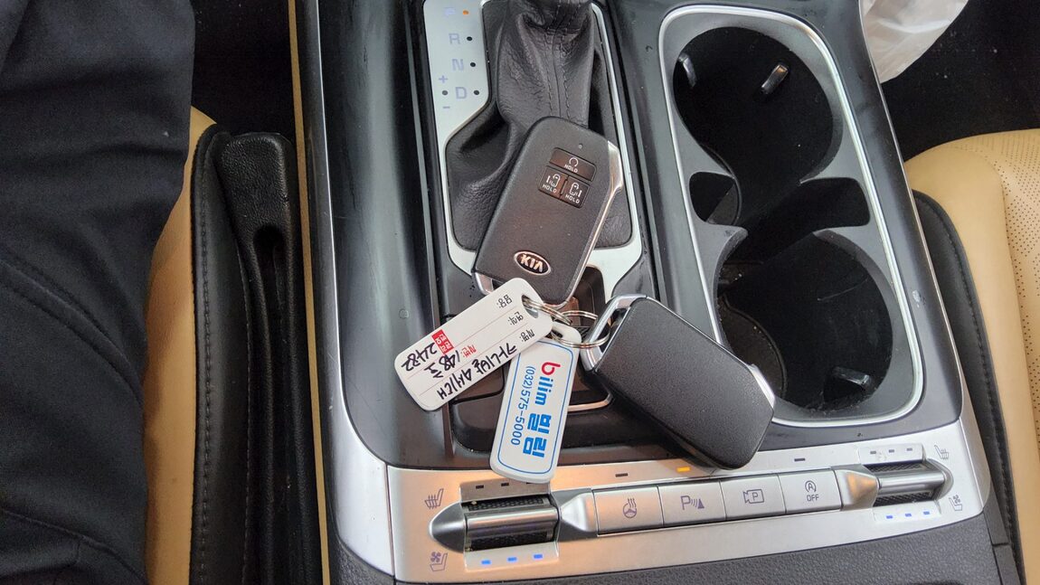 KIA NEW CARNIVAL (KA4) 9-SEATER DIESEL PRESTIGE 2021 - zdjęcie 20
