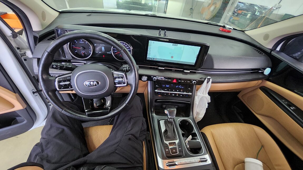KIA NEW CARNIVAL (KA4) 9-SEATER DIESEL PRESTIGE 2021 - zdjęcie 11