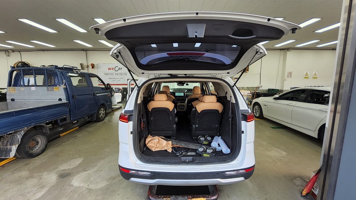 KIA NEW CARNIVAL (KA4) 9-SEATER DIESEL PRESTIGE 2021 - zdjęcie 15