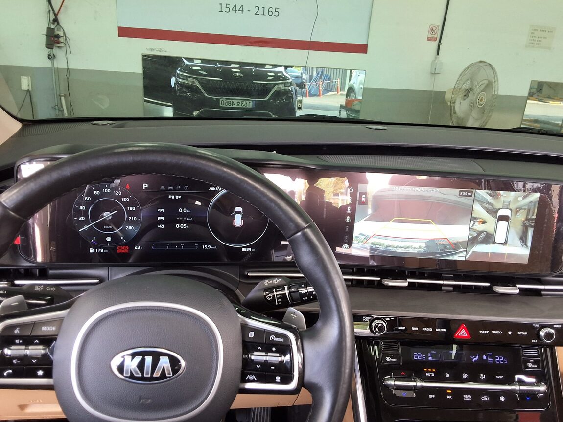 KIA NEW CARNIVAL (KA4) 9-SEATER DIESEL NOBLESSE 2021 - zdjęcie 17