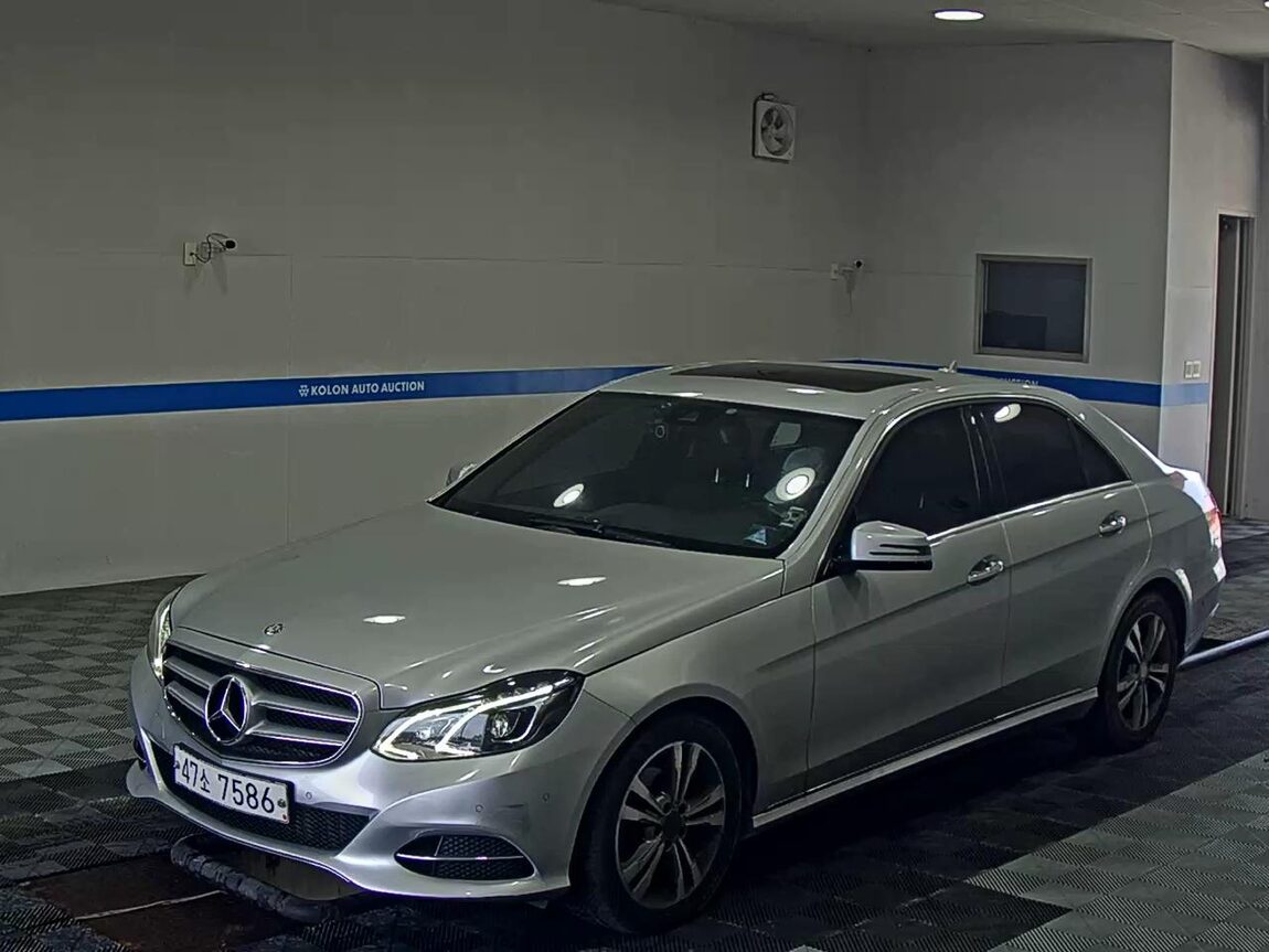 MERCEDES-BENZ E-CLASS (4TH GEN) E220 CDI AVANTGARDE 2014 - zdjęcie 2