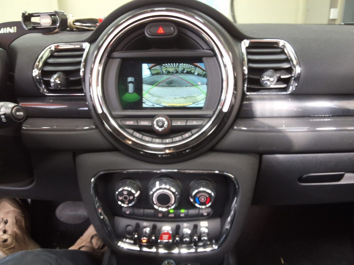 MINI CLUBMAN (2ND GEN) 1.5 2021 - zdjęcie 24