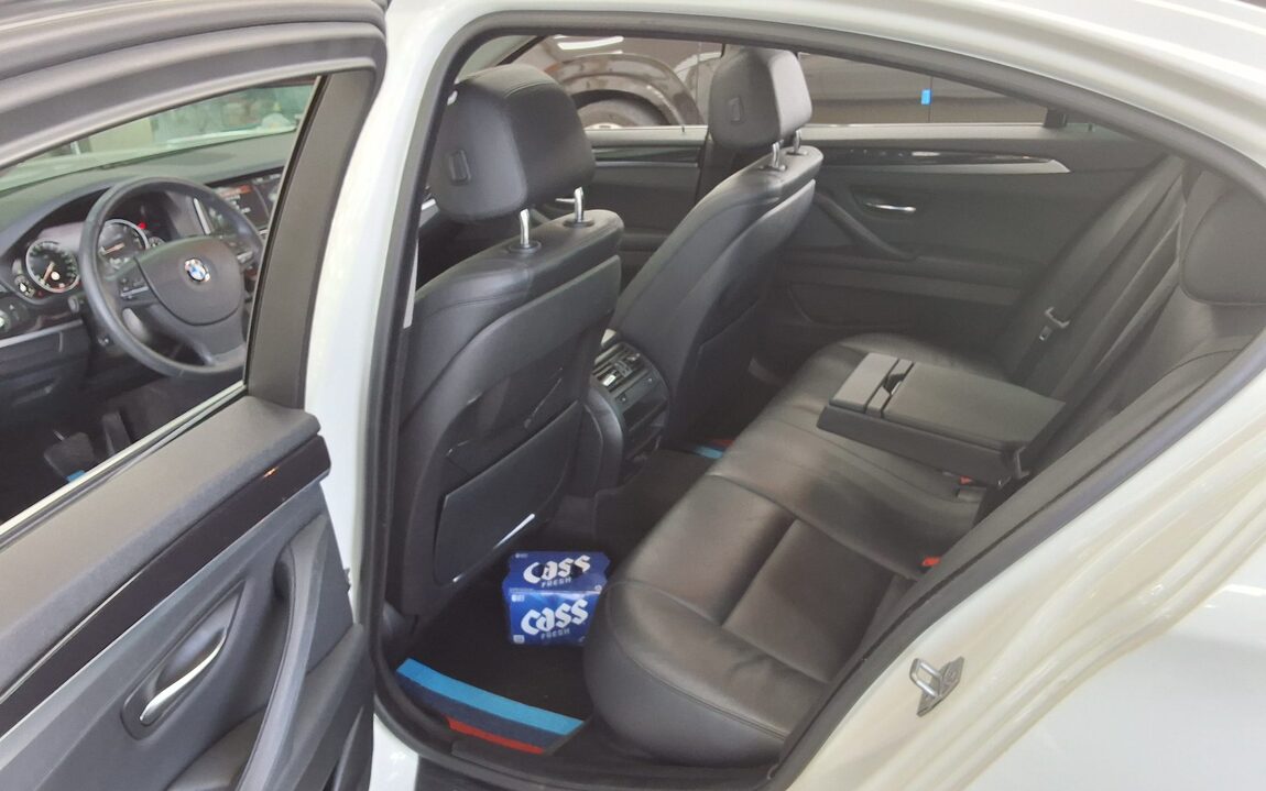 BMW 5 SERIES (6TH GEN) 520d 2014 - zdjęcie 12