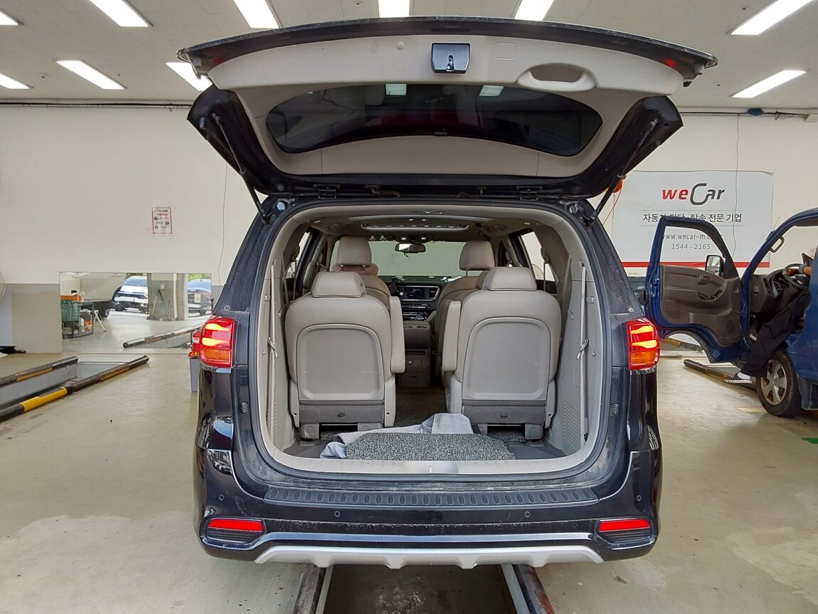 KIA THE NEW CARNIVAL 9-SEATER DIESEL LUXURY 2019 - zdjęcie 15