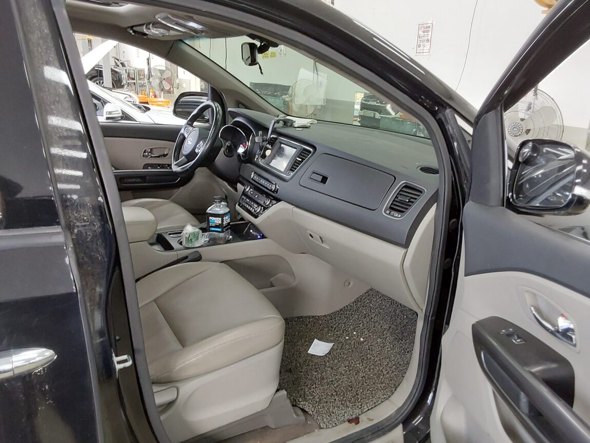 KIA THE NEW CARNIVAL 9-SEATER DIESEL LUXURY 2019 - zdjęcie 14