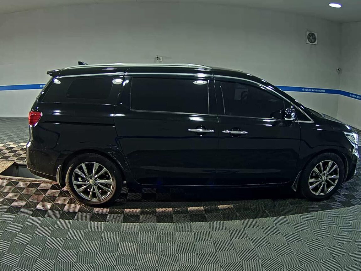 KIA THE NEW CARNIVAL 9-SEATER DIESEL LUXURY 2019 - zdjęcie 4