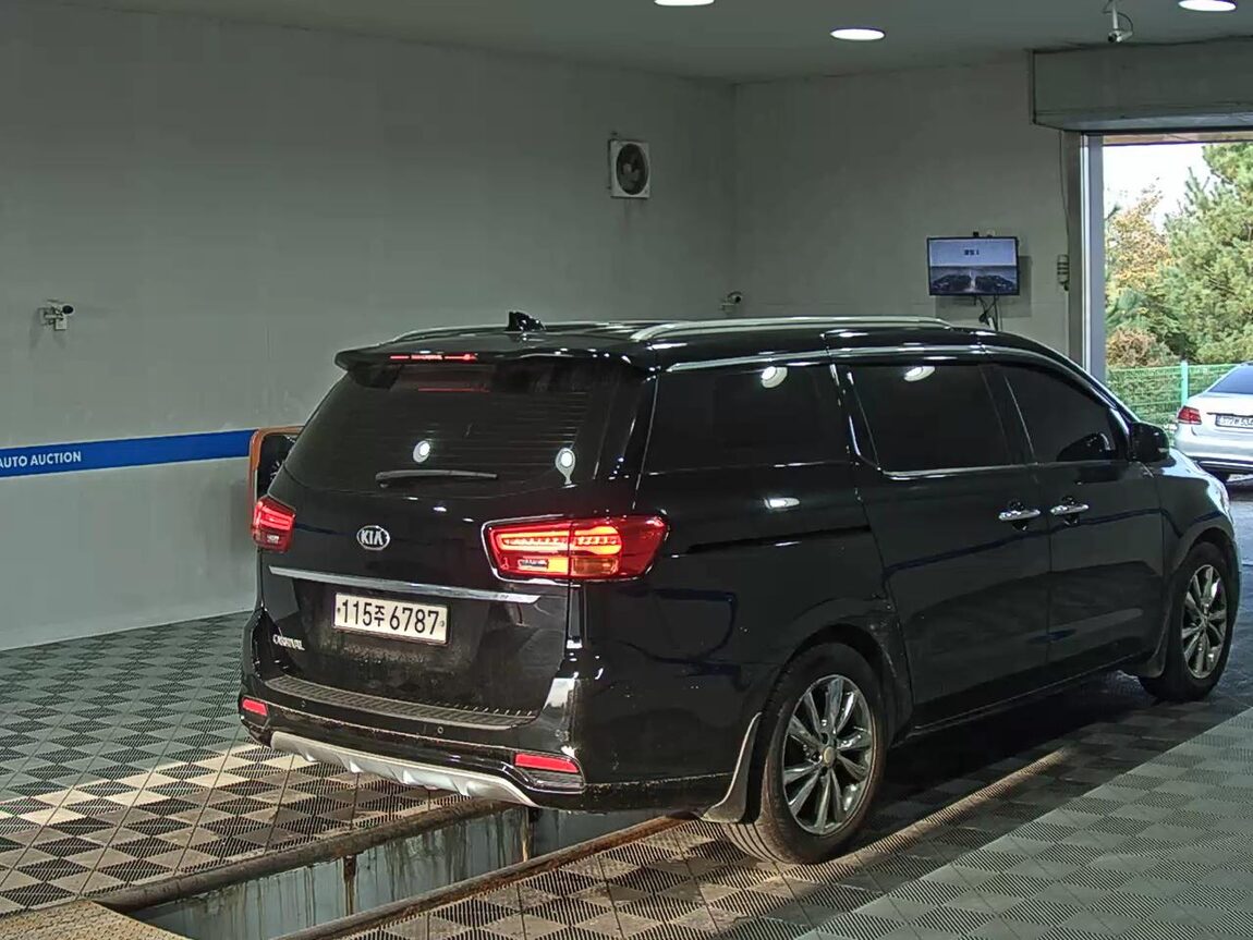 KIA THE NEW CARNIVAL 9-SEATER DIESEL LUXURY 2019 - zdjęcie 5