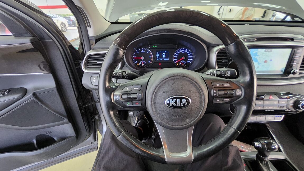 KIA ALL NEW SORENTO R2.2 2WD PRESTIGE 2017 - zdjęcie 17