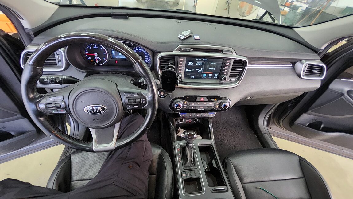 KIA ALL NEW SORENTO R2.2 2WD PRESTIGE 2017 - zdjęcie 11
