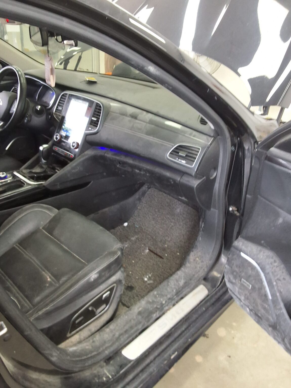 RENAULT (SAMSUNG) SM6 1.6 TCe LE 2016 - zdjęcie 14