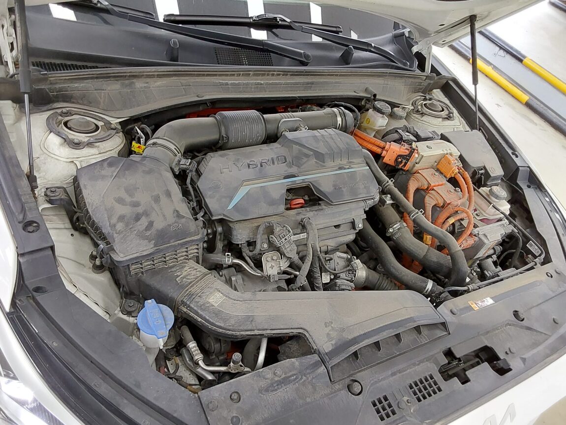 KIA K8 HYBRID HEV SIGNATURE 2023 - zdjęcie 19