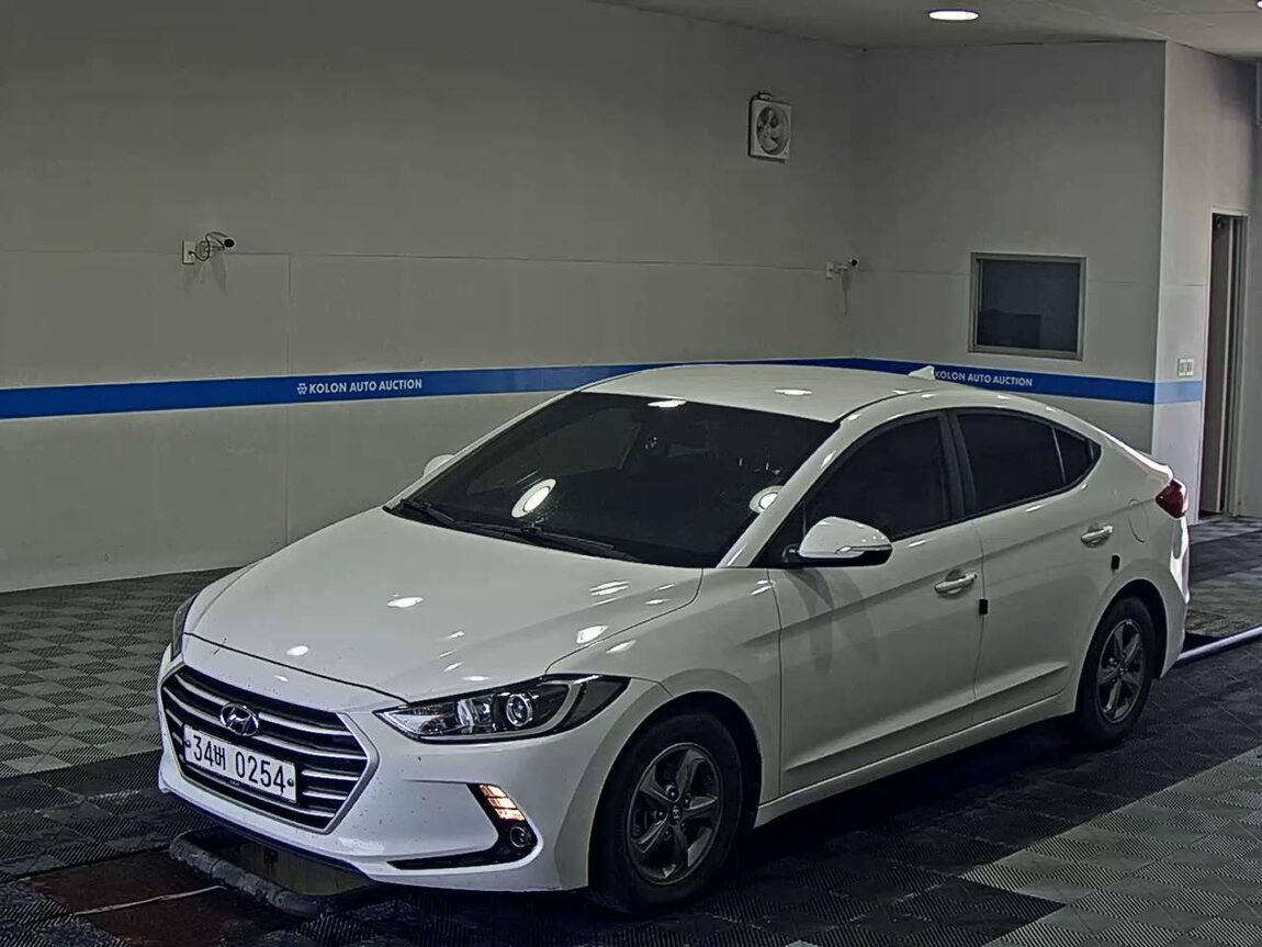 HYUNDAI AVANTE AD 1.6 GDi SMART 2017 - zdjęcie 2