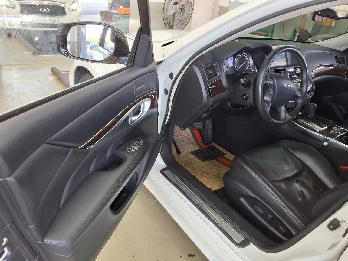 INFINITI Q70 3.7 STYLE 2015 - zdjęcie 10
