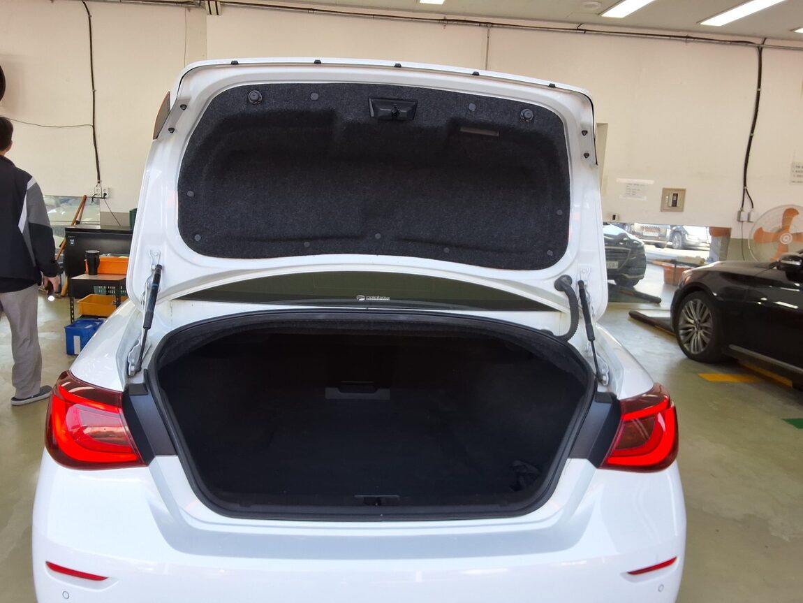 INFINITI Q70 3.7 STYLE 2015 - zdjęcie 15