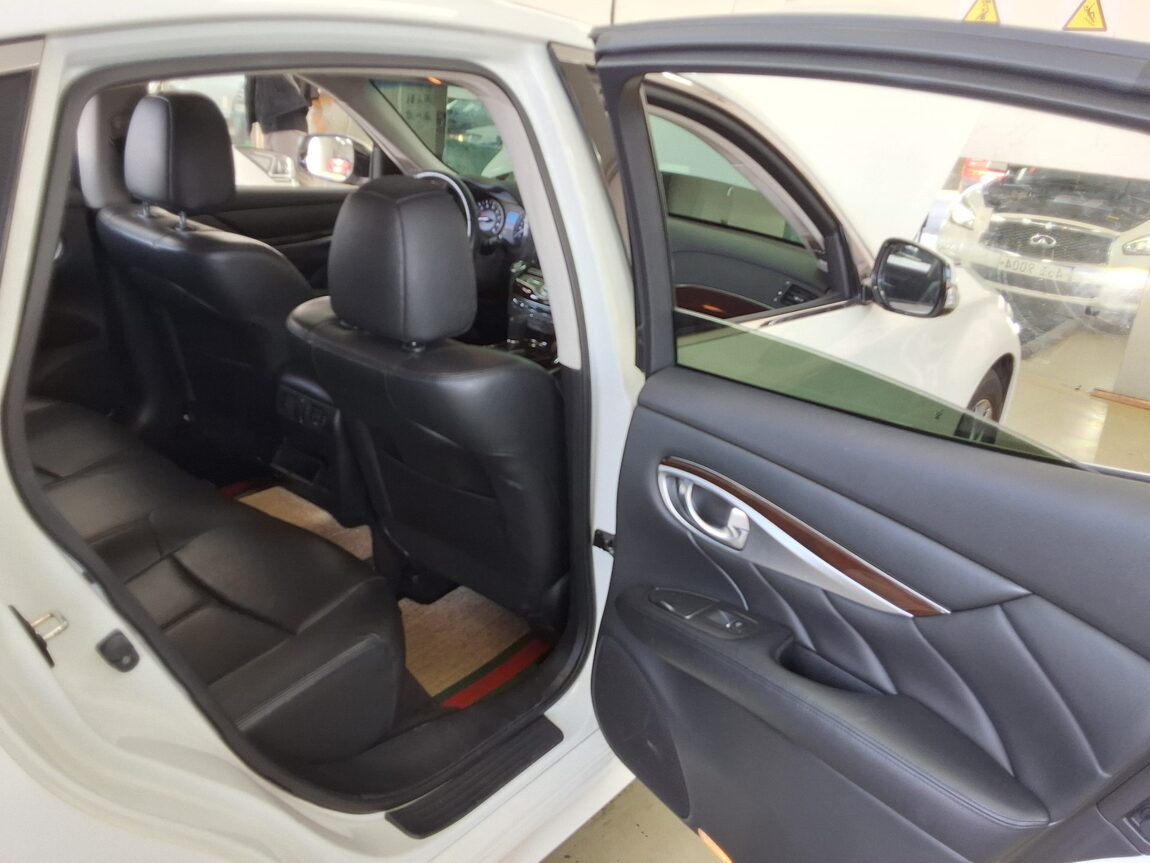 INFINITI Q70 3.7 STYLE 2015 - zdjęcie 13