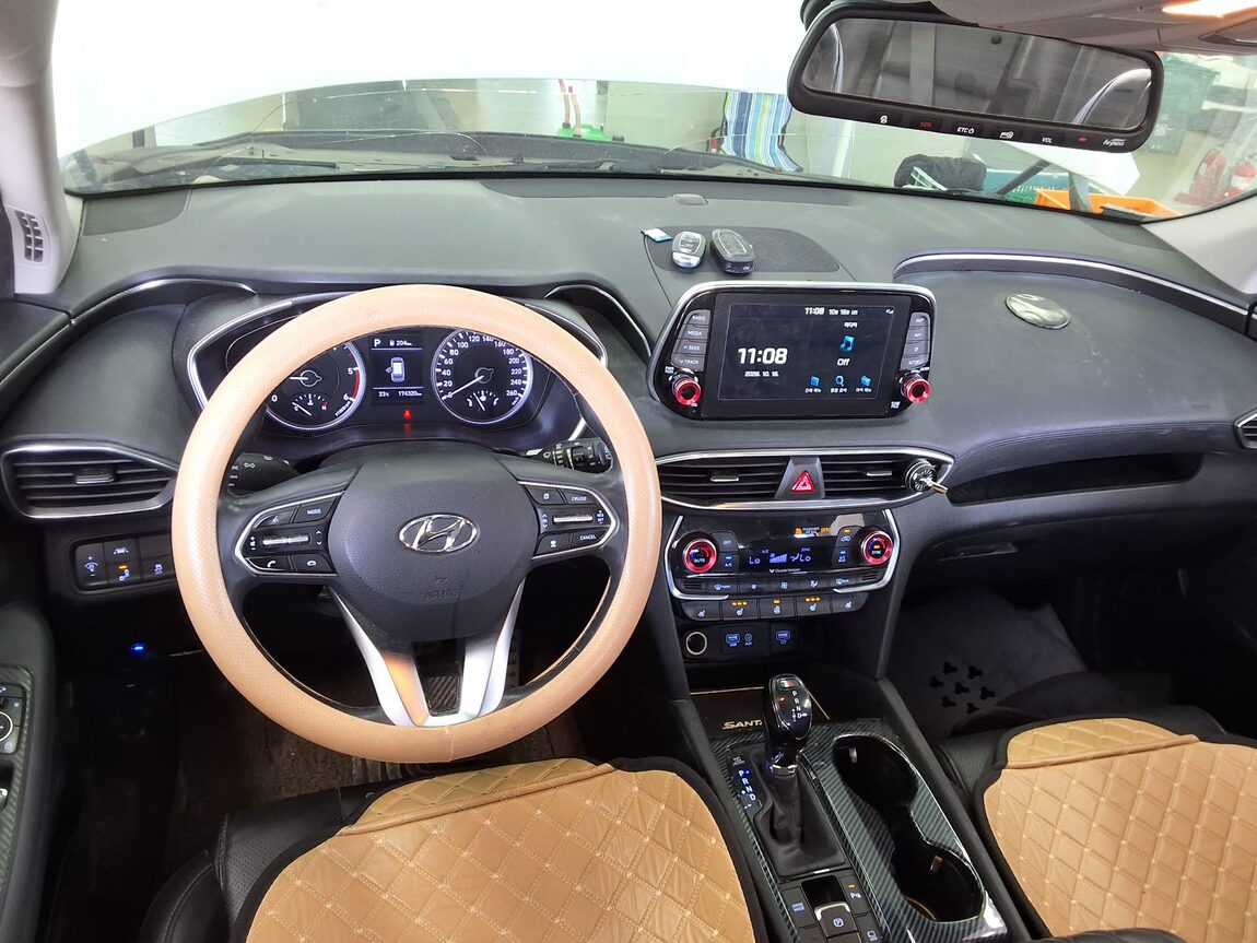 HYUNDAI SANTA FE (TM) R2.2 2WD EXCLUSIVE 2019 - zdjęcie 11