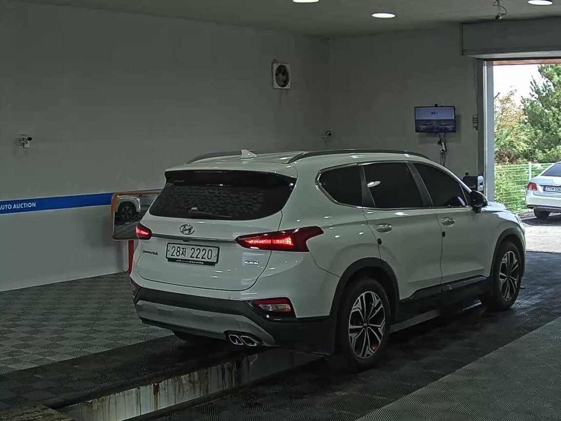 HYUNDAI SANTA FE (TM) R2.2 2WD EXCLUSIVE 2019 - zdjęcie 5