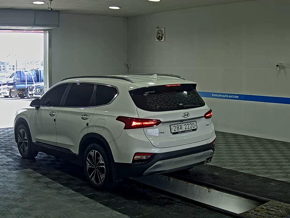 HYUNDAI SANTA FE (TM) R2.2 2WD EXCLUSIVE 2019 - zdjęcie 6