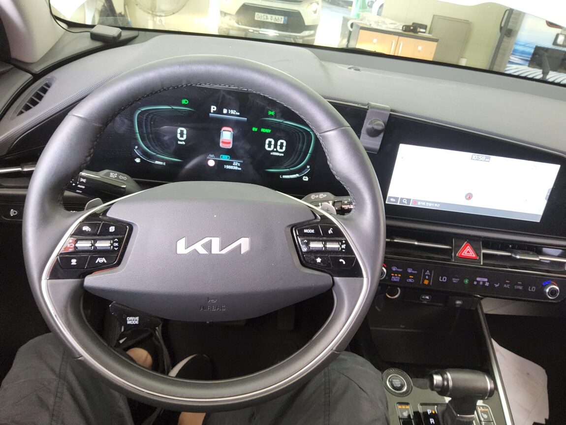 KIA THE ALL NEW NIRO 1.6 HEV TRENDY 2022 - zdjęcie 17