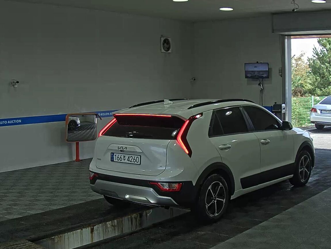 KIA THE ALL NEW NIRO 1.6 HEV TRENDY 2022 - zdjęcie 5