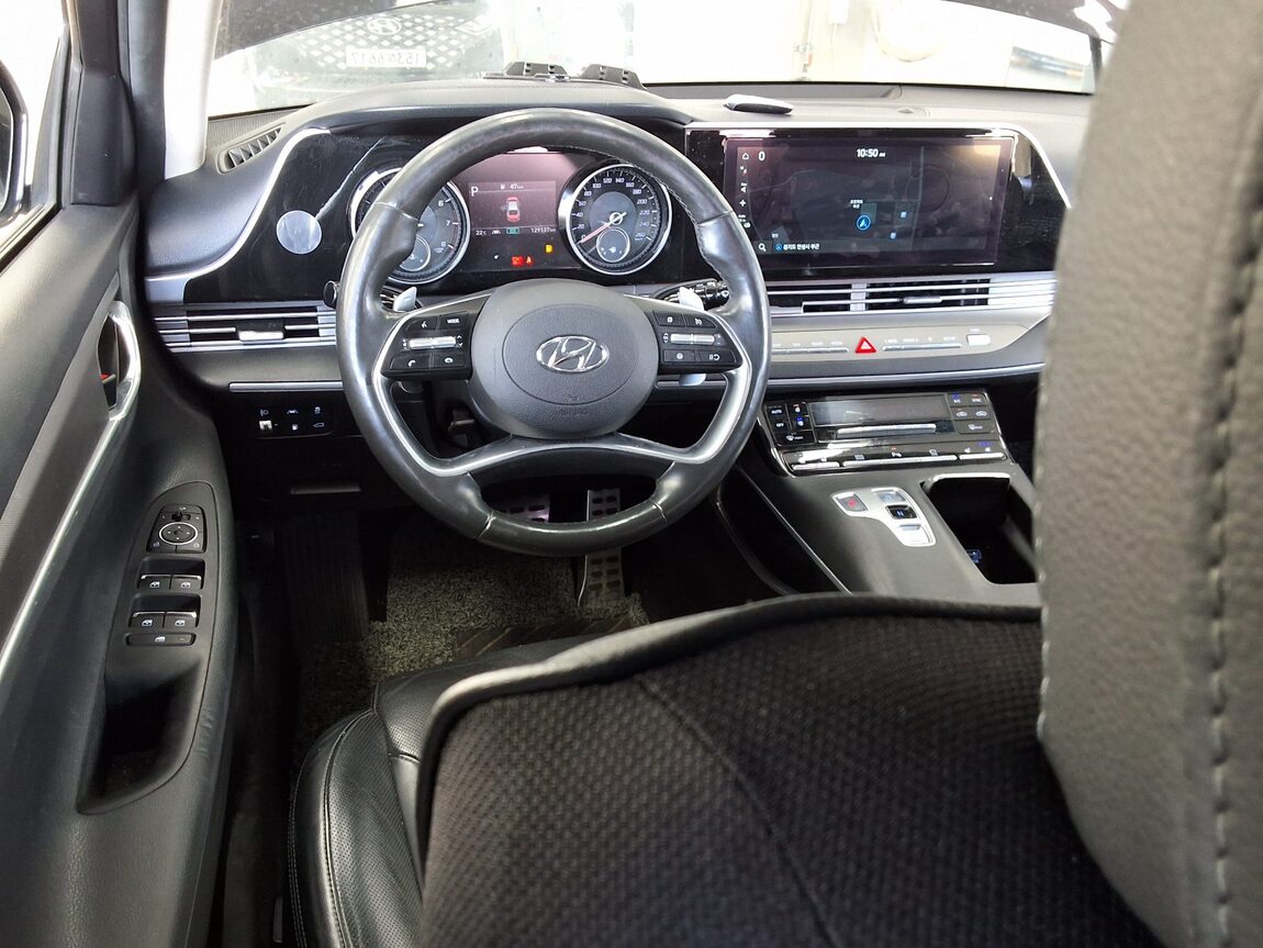 HYUNDAI THE NEW GRANDEUR IG GASOLINE 2.5 PREMIUM CHOICE 2020 - zdjęcie 18