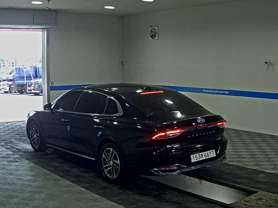 HYUNDAI THE NEW GRANDEUR IG GASOLINE 2.5 PREMIUM CHOICE 2020 - zdjęcie 6