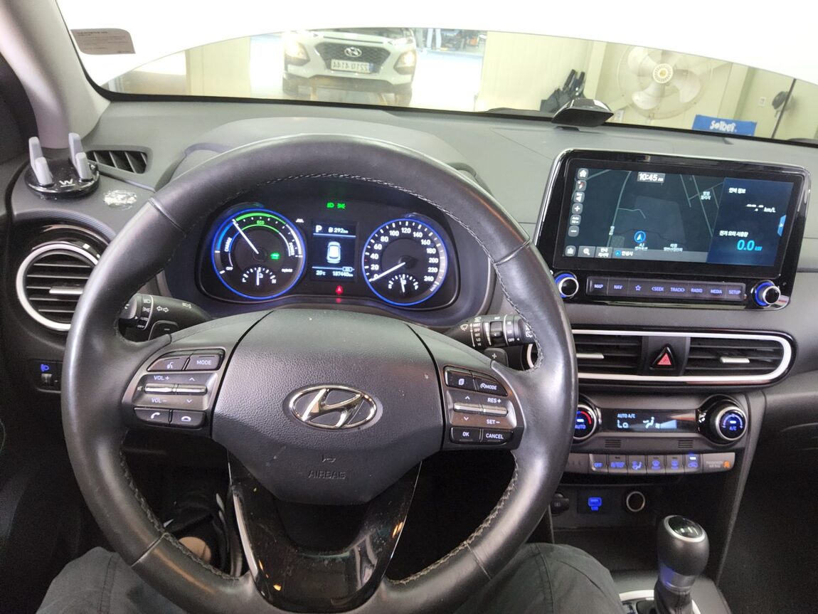 HYUNDAI KONA HYBRID 1.6 HEV MODERN SPECIAL 2020 - zdjęcie 17
