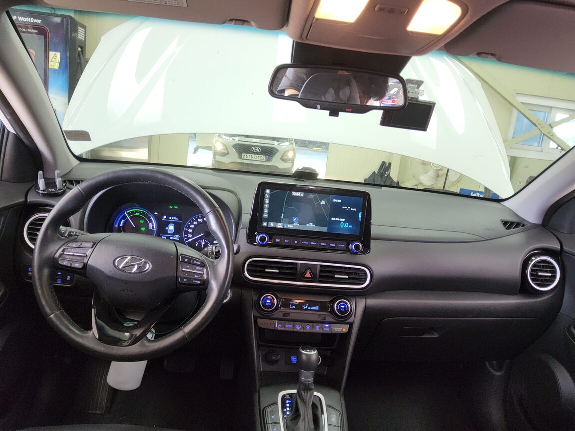 HYUNDAI KONA HYBRID 1.6 HEV MODERN SPECIAL 2020 - zdjęcie 11