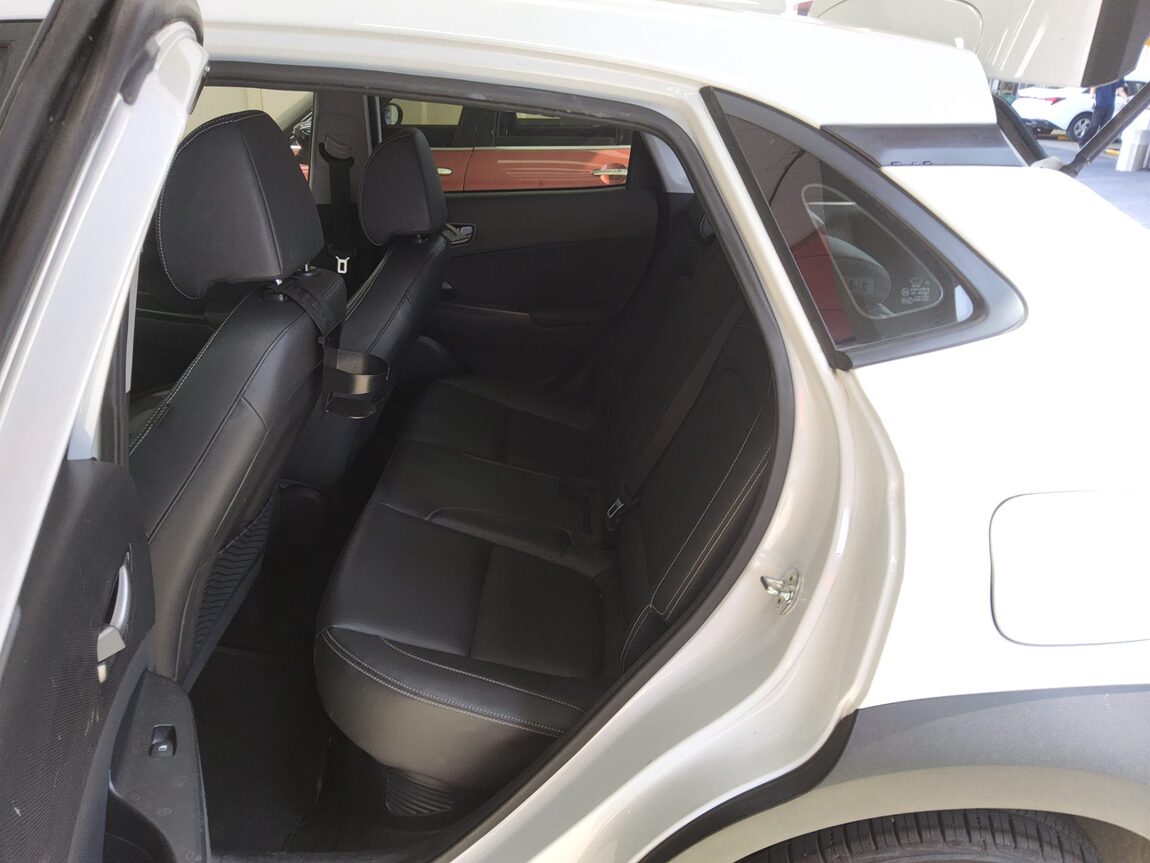 HYUNDAI KONA HYBRID 1.6 HEV MODERN SPECIAL 2020 - zdjęcie 12