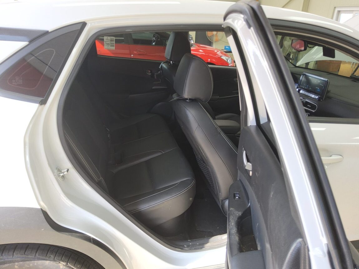 HYUNDAI KONA HYBRID 1.6 HEV MODERN SPECIAL 2020 - zdjęcie 13