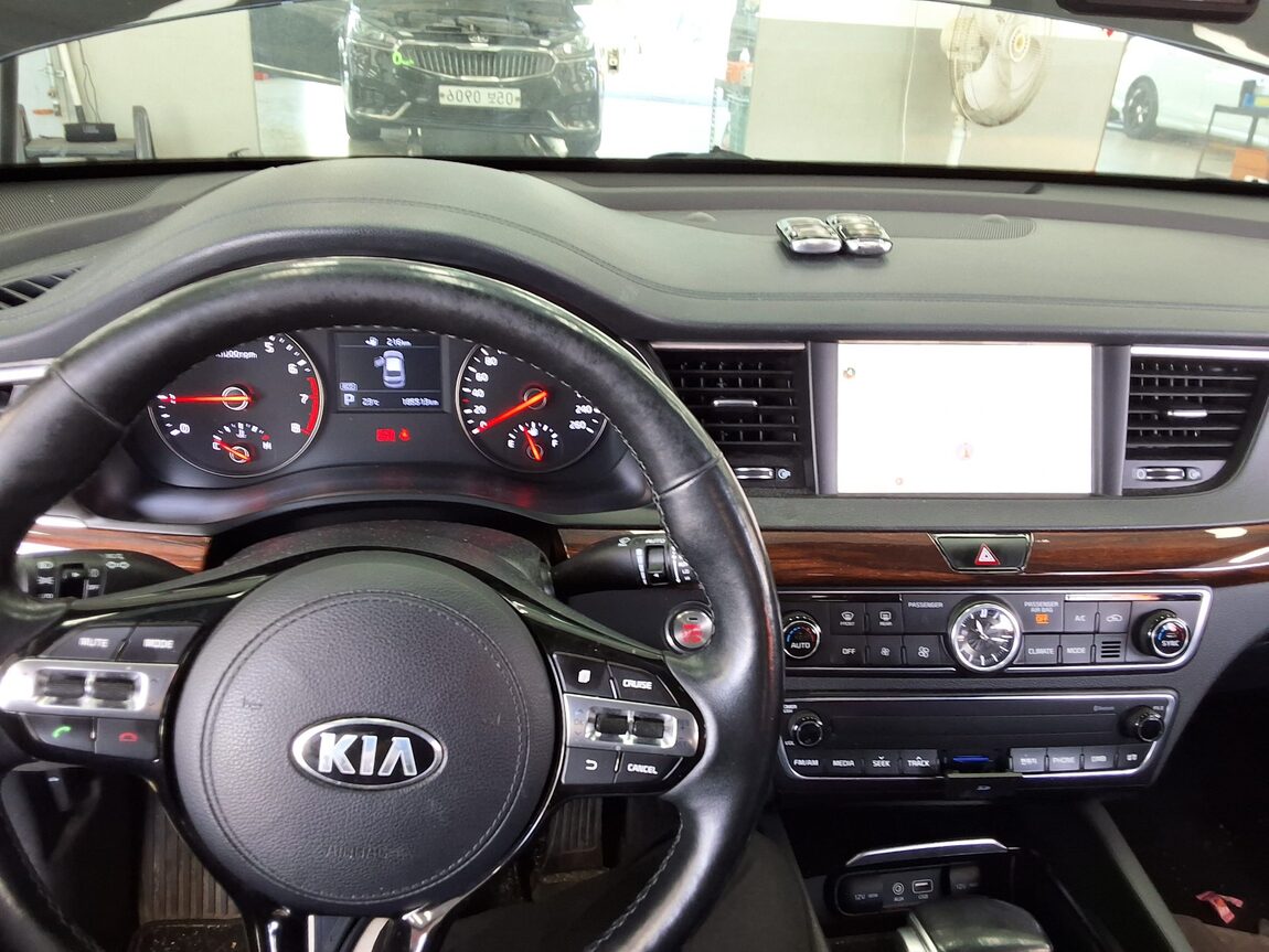 KIA ALL NEW K7 2.4 GDi PRESTIGE 2016 - zdjęcie 17