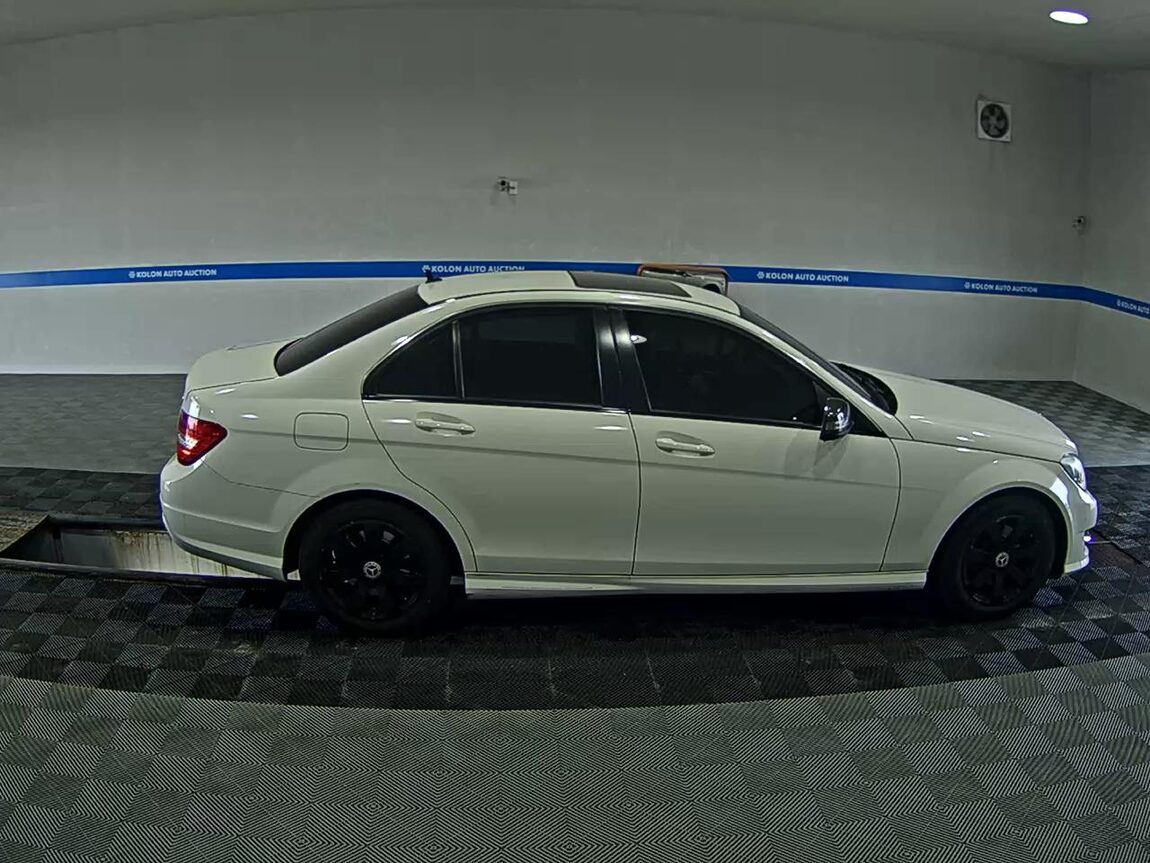 MERCEDES-BENZ C-CLASS (3RD GEN) C220 CDI 2013 - zdjęcie 4