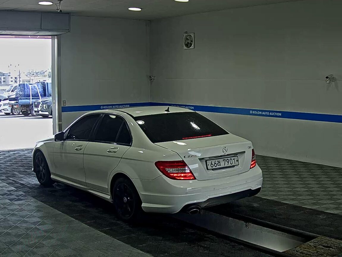MERCEDES-BENZ C-CLASS (3RD GEN) C220 CDI 2013 - zdjęcie 6