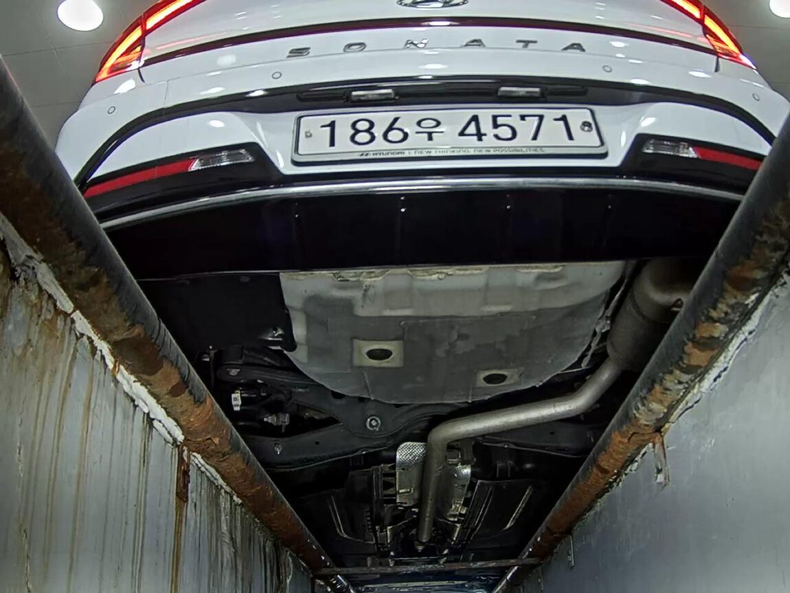 HYUNDAI SONATA (DN8) G2.0 PREMIUM 2020 - zdjęcie 8