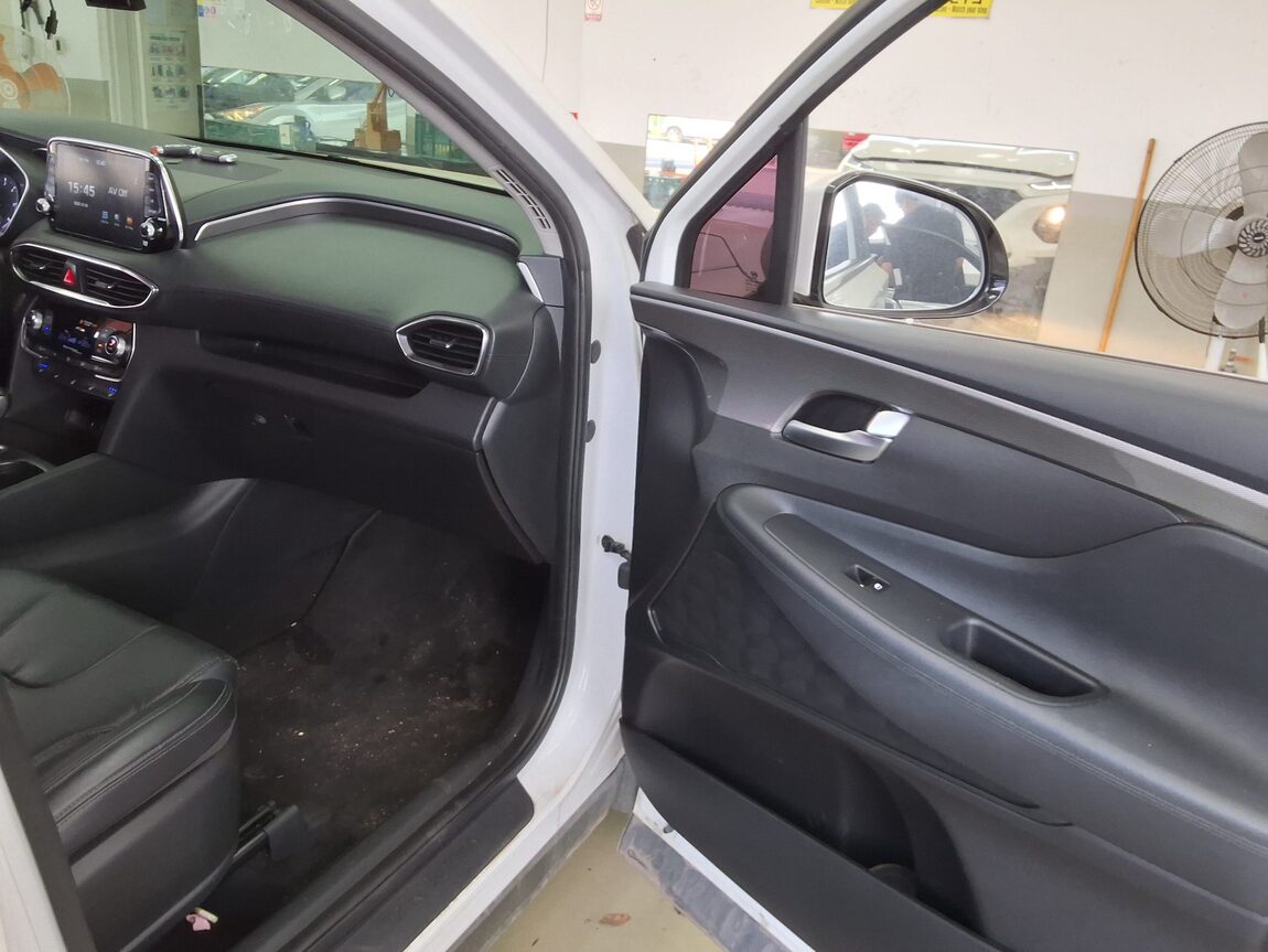 HYUNDAI SANTA FE (TM) R2.2 2WD EXCLUSIVE 2019 - zdjęcie 14