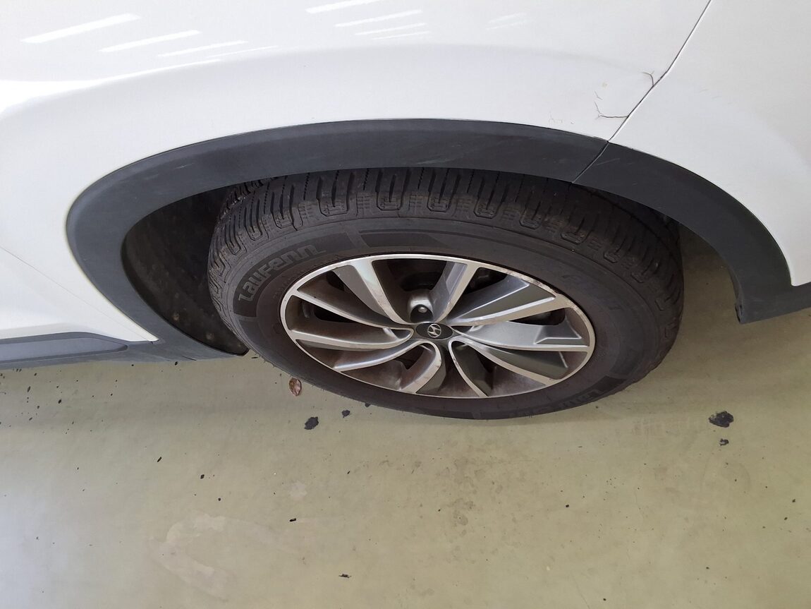 HYUNDAI SANTA FE (TM) R2.2 2WD EXCLUSIVE 2019 - zdjęcie 24