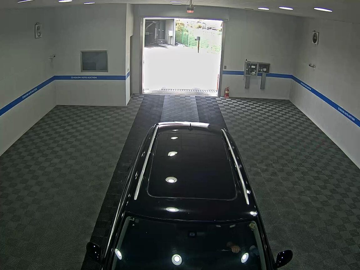 VOLKSWAGEN TIGUAN 2.0 TDI BLUEMOTION PREMIUM 2012 - zdjęcie 7