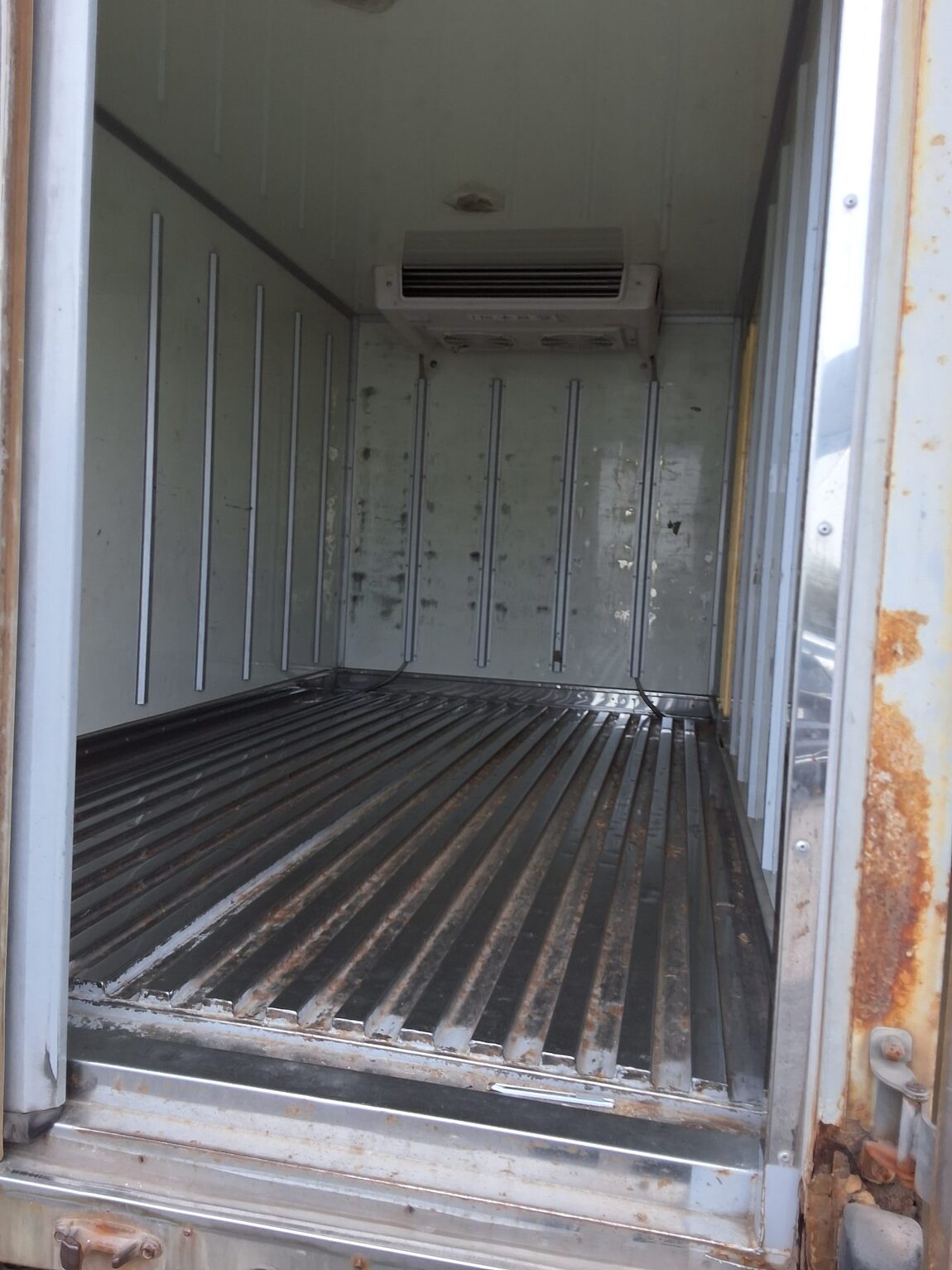 KIA BONGO III CARGO FREEZER BOX TRUCK 1.2 TON STANDARD CAB 2016 - zdjęcie 13