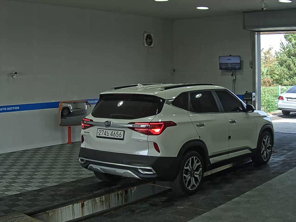 KIA SELTOS 1.6 DIESEL 2WD SIGNATURE 2021 - zdjęcie 5