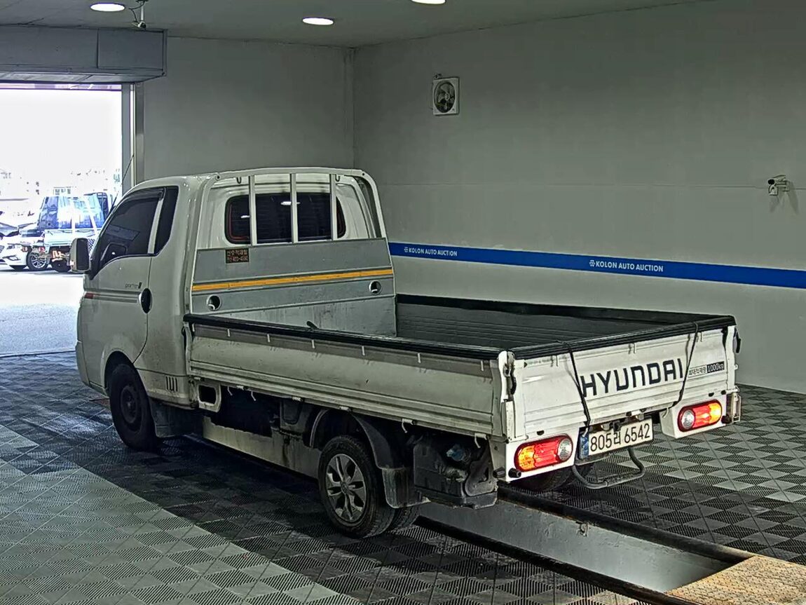 HYUNDAI PORTER II VGT SUPER CAB EXTRA LONG WHEELBASE PREMIUM 2023 - zdjęcie 6