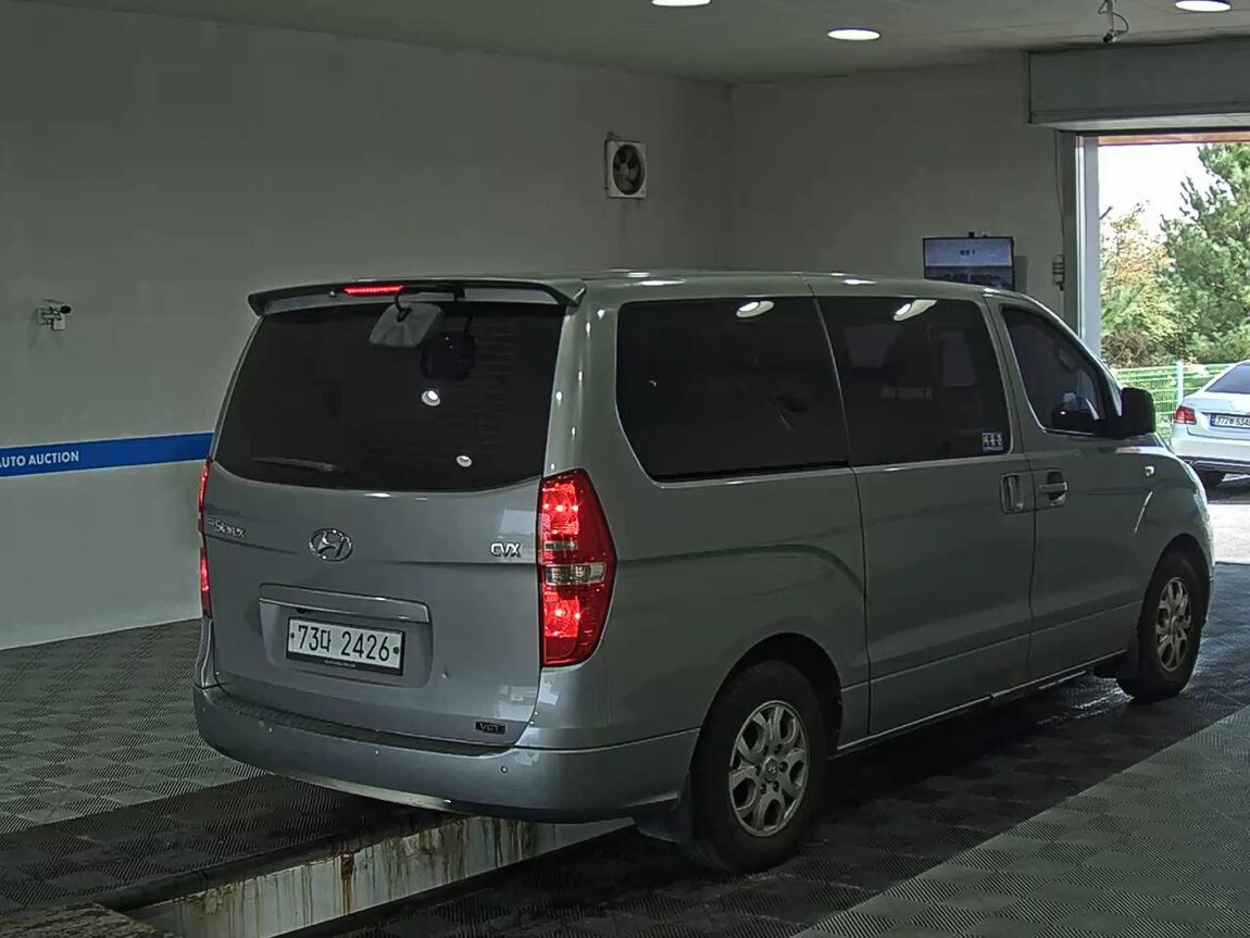 HYUNDAI GRAND STAREX 12-SEATER DIESEL CVX PREMIER 2012 - zdjęcie 5