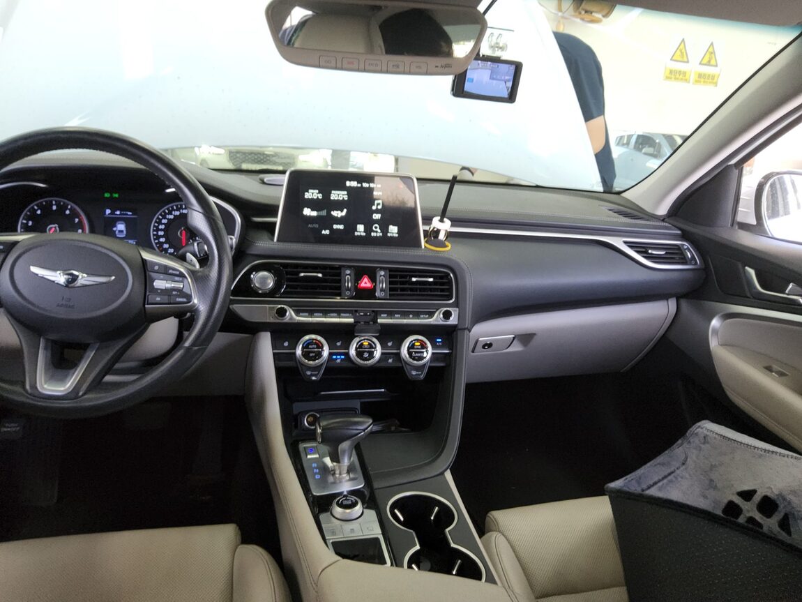 GENESIS G70 2.0T AWD ADVANCED 2018 - zdjęcie 11