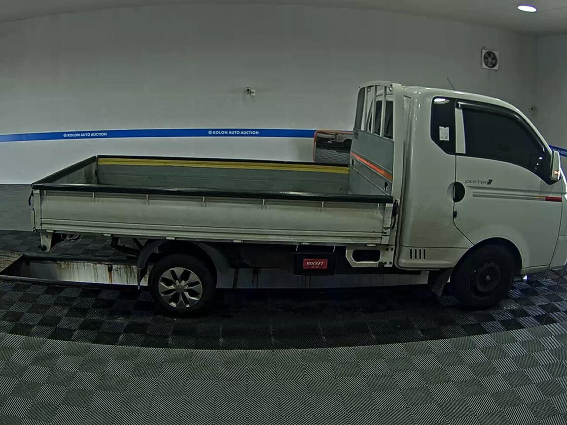 HYUNDAI PORTER II VGT SUPER CAB EXTRA LONG WHEELBASE PREMIUM 2023 - zdjęcie 4